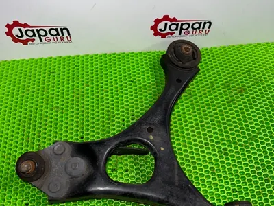 Рычаг подвески нижний Honda Civic 8 FD3 LDA 2010 перед. лев. (б/у)