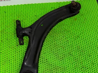 Рычаг подвески нижний Nissan X-trail NT31 MR20 2008 перед. прав. (б/у)