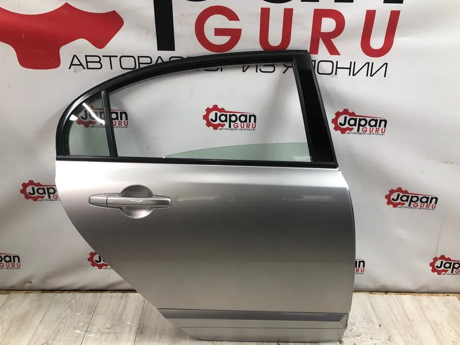 Дверь боковая Honda Civic 4d 8 R18 2008 задн. прав. (б/у)