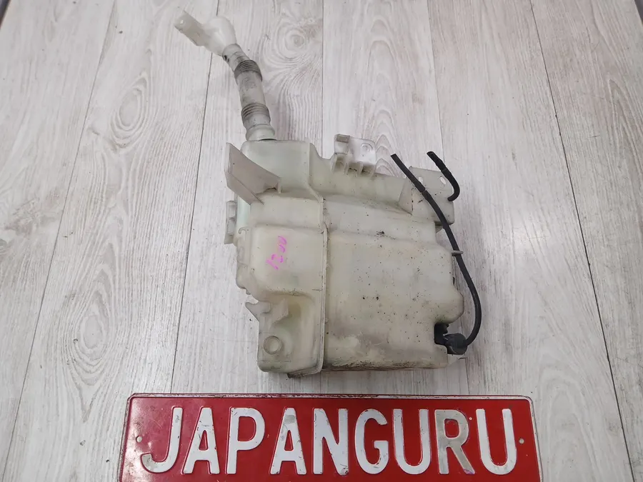 Бачок стеклоомывателя Mitsubishi Lancer 10 4B11 2.0 2009 (б/у)