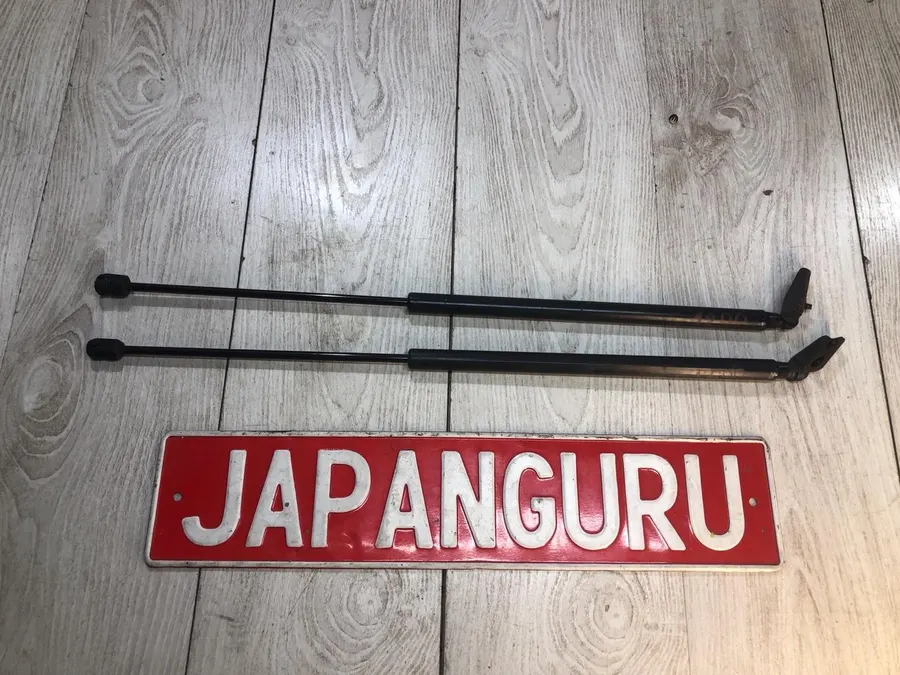 Амортизатор крышки багажника Mitsubishi Lancer 10 4B11 2.0 2009 задн. (б/у)
