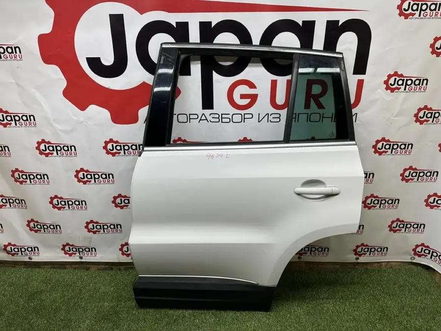 Дверь боковая Volkswagen Tiguan 5N CCZ 2012 задн. лев. (б/у)