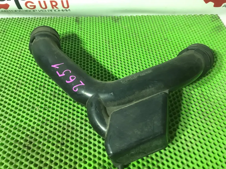 Патрубок воздушного фильтра Honda Civic 8 LDA 2006 (б/у)
