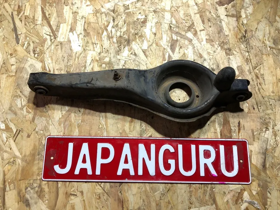 Рычаг подпружинный Mazda 3 BK ХЭТЧ L3-VE 2005 задн. лев. (б/у)