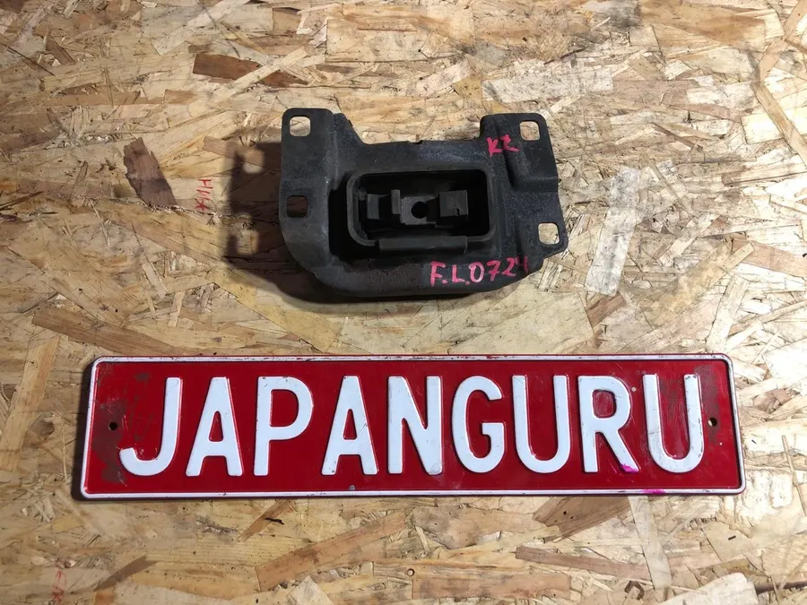 Подушка АКПП Mazda 3 BK ХЭТЧ L3-VE 2005 перед. лев. (б/у)
