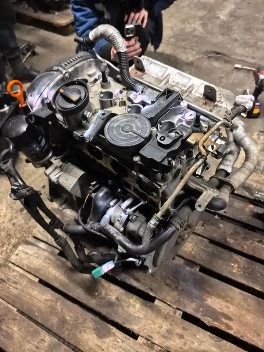 Двигатель Volkswagen Tiguan 5N